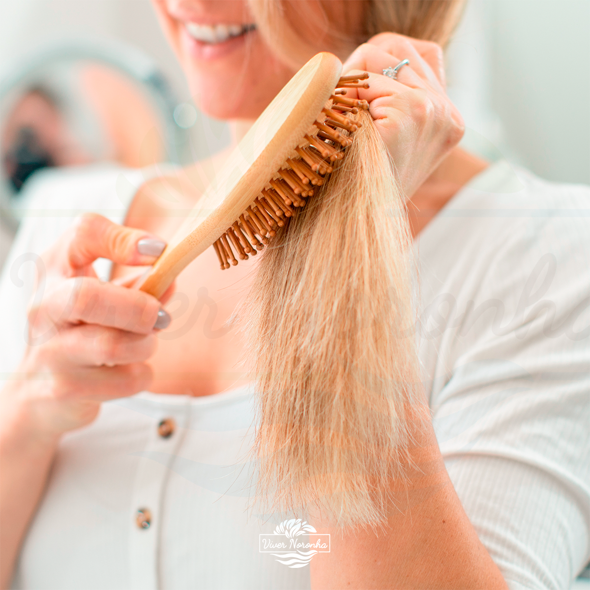 Escova de Cabelo de Bambu - Frete Grátis